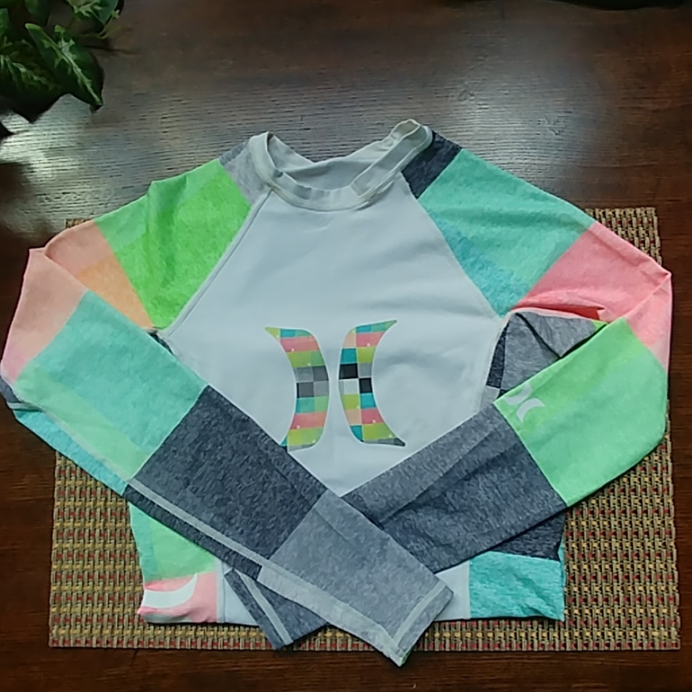 Hurley Rash Guard+Shorts - Picture 3 of 4